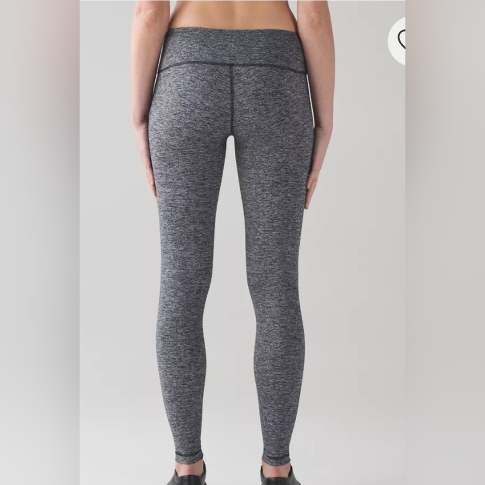 LULULEMIN Grey Wunder Under Low-Rise Designed for Yoga Sz 6 Blokette Sporty Chic